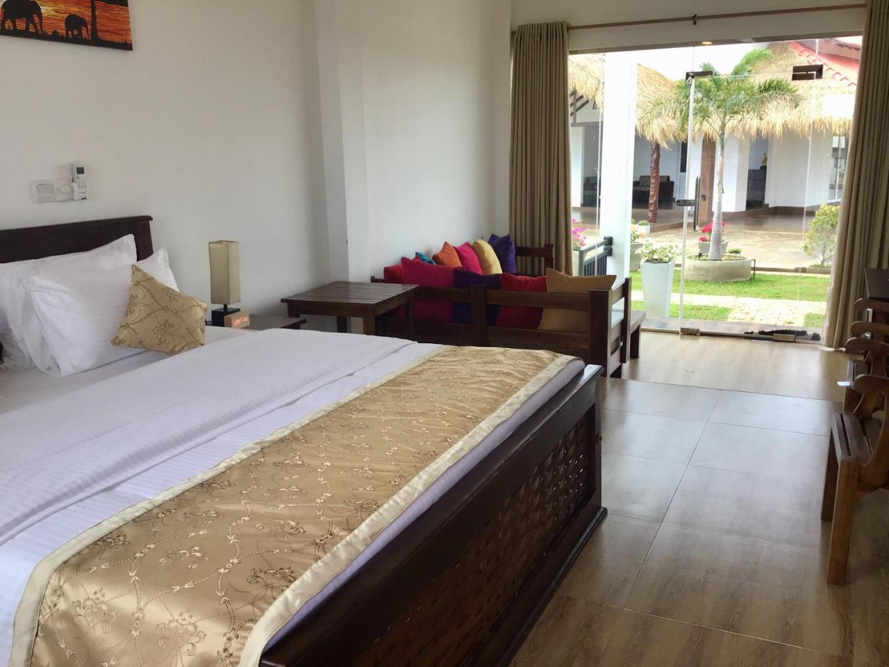 Avonil Resort Yala Tissamaharama Exterior foto